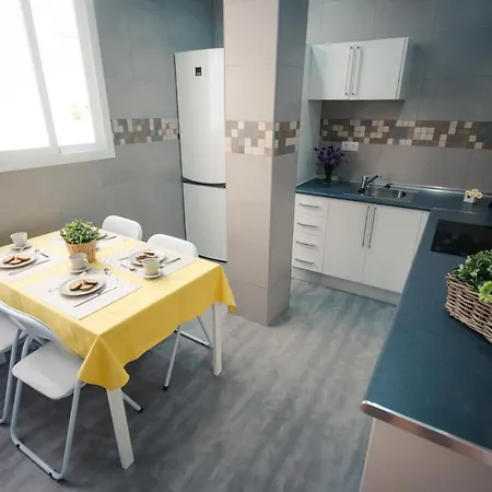 Holidays2Malaga Heredia 3 Bedroom Opposite Malaga Port Exterior foto